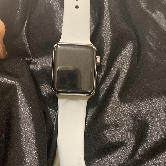 Apple Watch (Series 3) 2017 38 mm - Stainless steel with grey rubber sport band